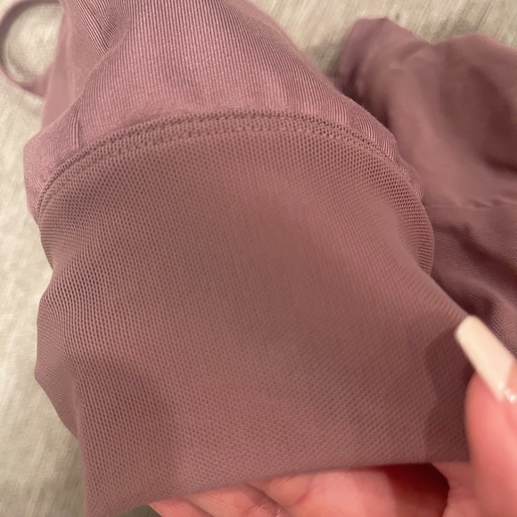 ALO Sports Bra - Picture 5 of 5